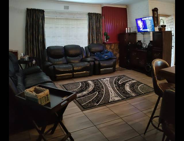 4 BEDROOM FREESTANDING SOLD IN MEIRINGSPARK